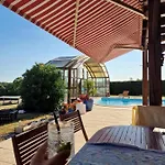 A Pres D'issigeac 24560 Dordogne 호텔