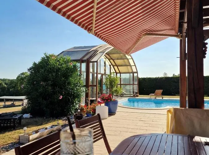 A Pres D'issigeac 24560 Dordogne מלון